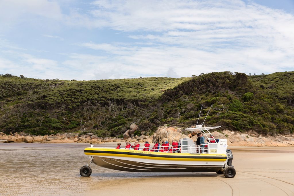 Pennicott - Wilsons Promontory Boat Cruises