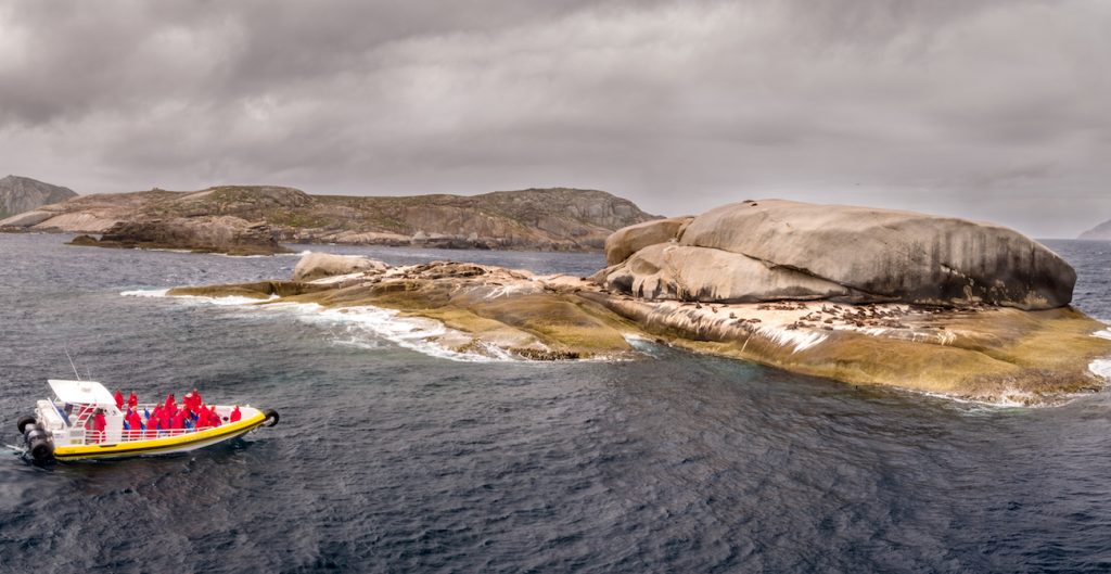 Pennicott Boat Tours - Wilsons Promontory