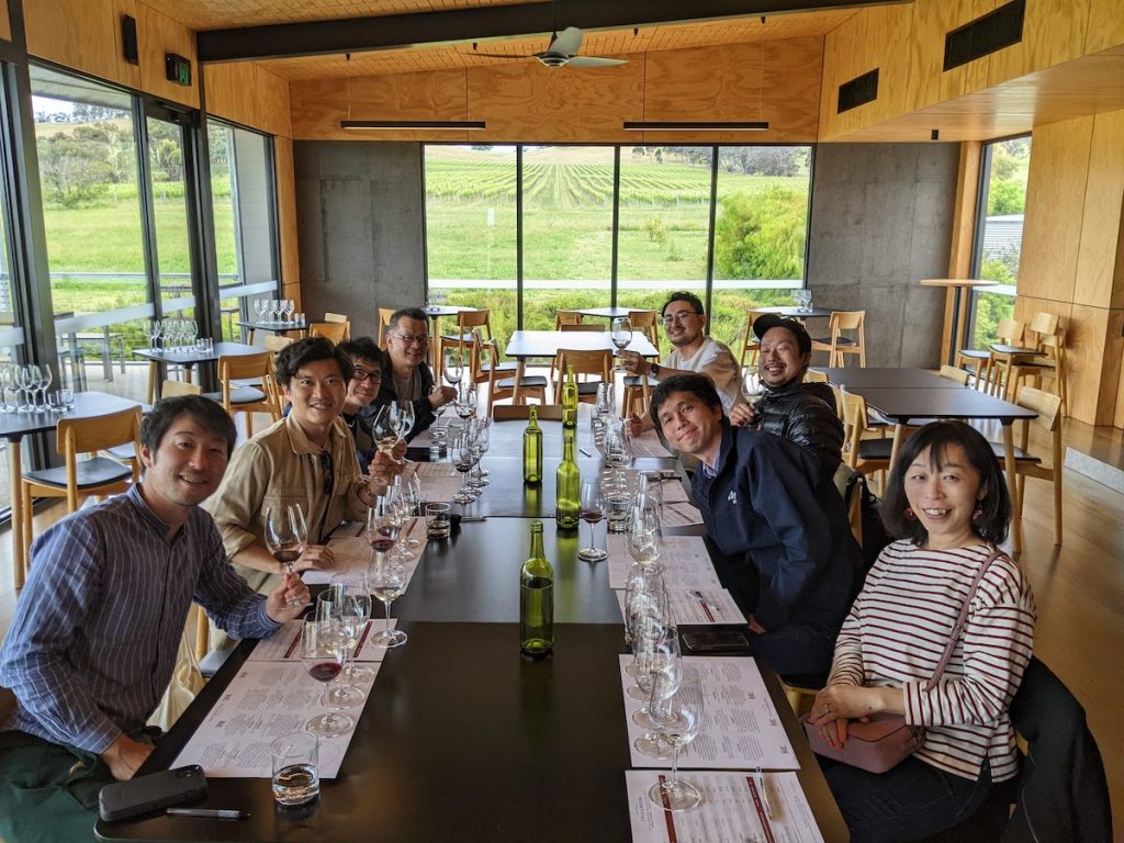 Heathcote private wine tour with group of Japanese tourists visiting Melbourne. 