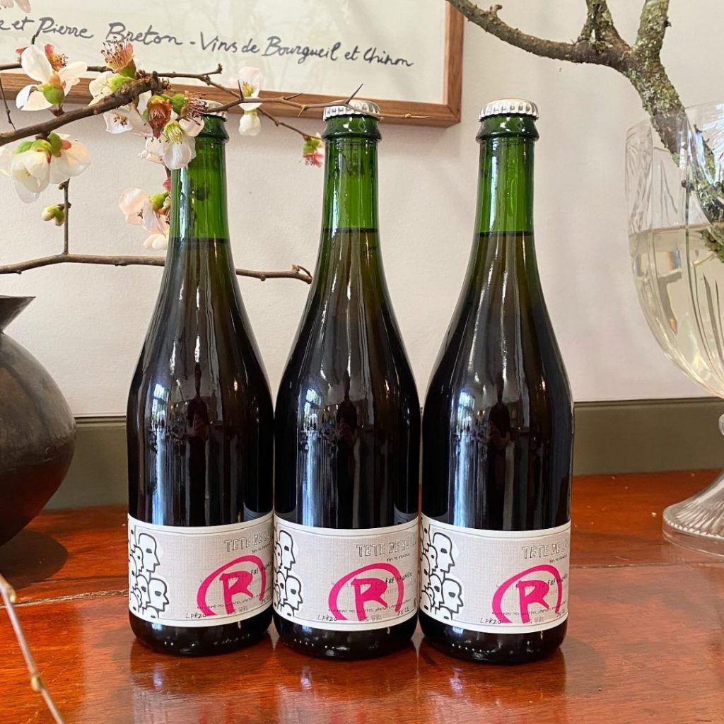 Truly one of our favourite sparkling wines! Gamay D’Auvergne from talented micro producer Francois Dhumes. Gorgeous mouth filling rosé bubbles by the glass all weekend.